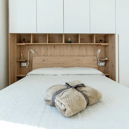 Belvedere By Interhome * アラッシオ
